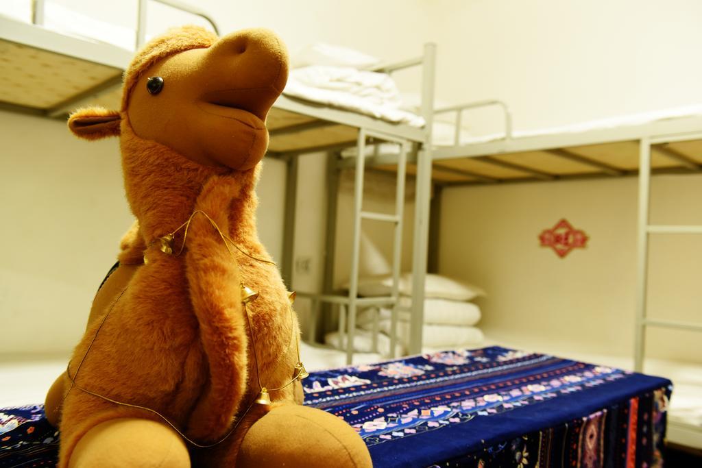 Happy Station Hostel Дуньхуан Номер фото